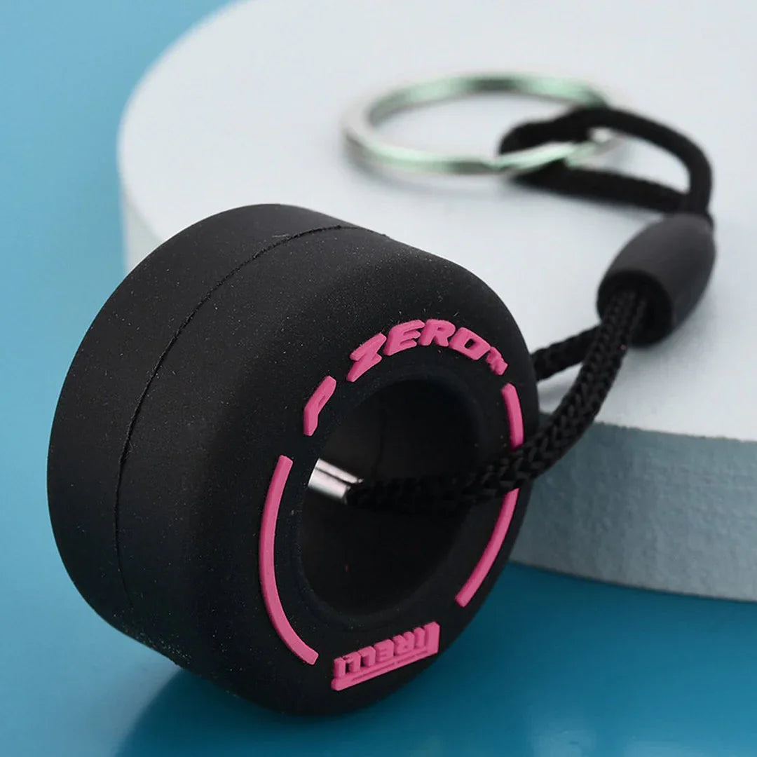 Formule 1 sleutelhanger set van 7 | Geel | Wit | Rood | Groen | Blauw | Roze | Paars | Pirelli | F1 - KartKings