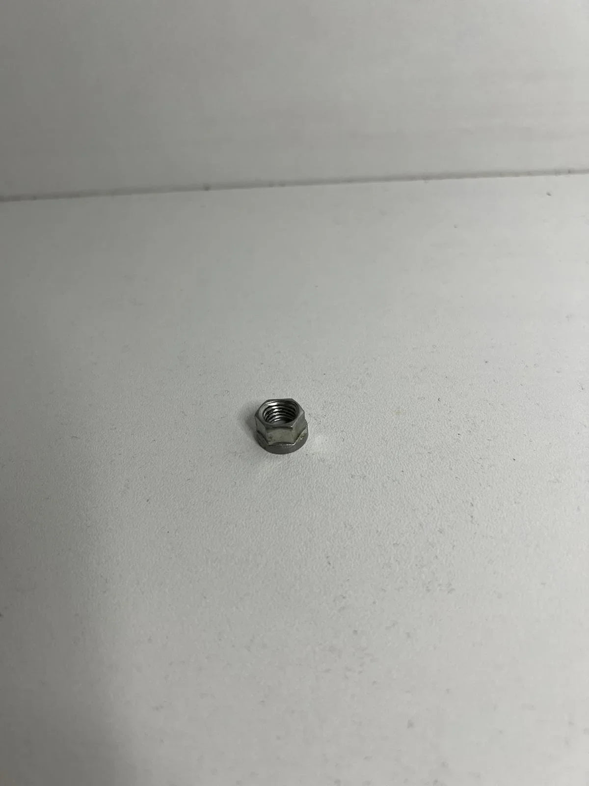 Speciale uitlaatmoer extra dun voor Honda spruitstuk M8 - KartKings