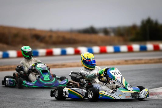 Karten in de regen: de uitdaging van een beslagen vizier - KartKings