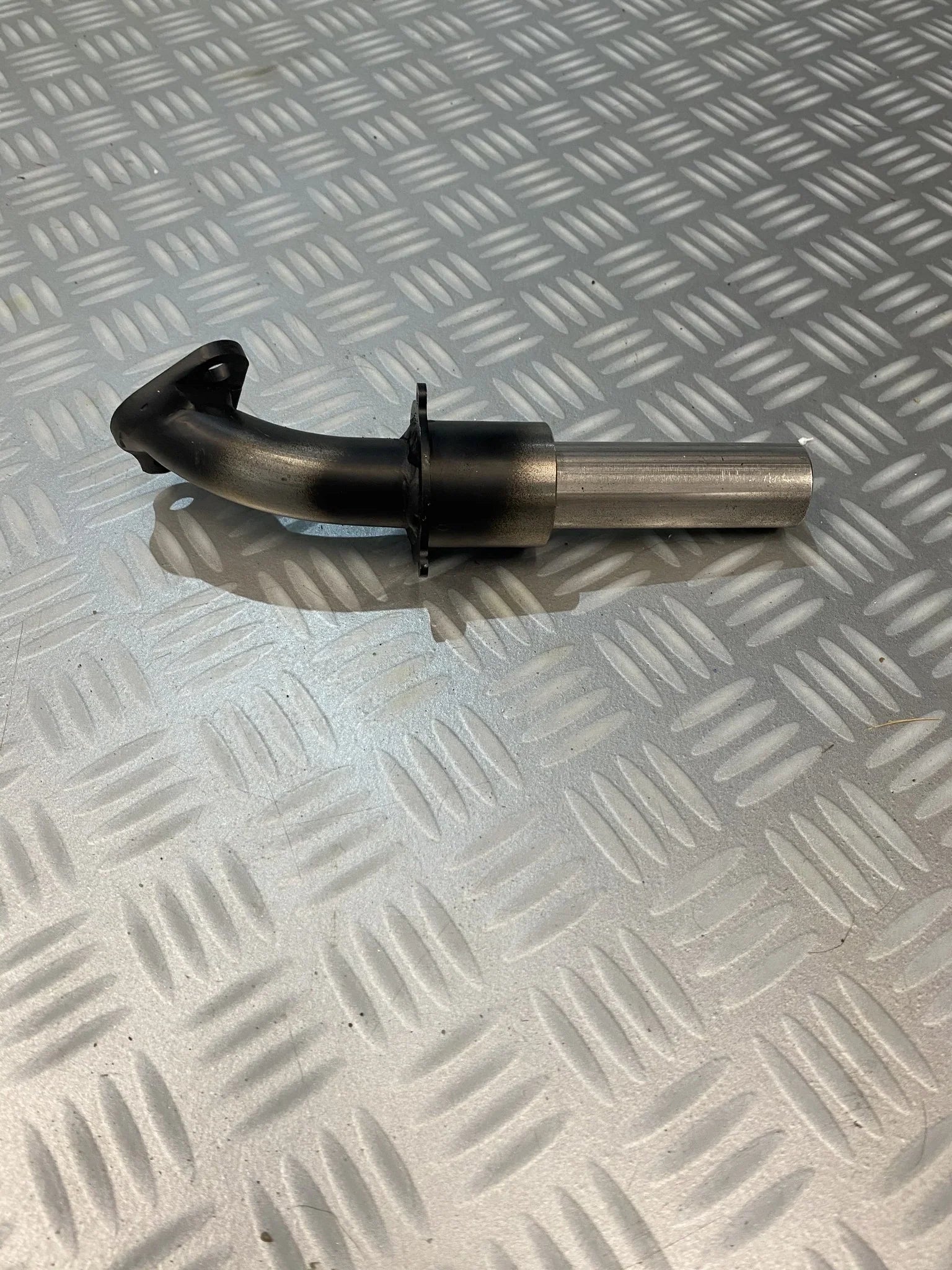 Uitlaat spruitstuk gx160/200 28mm (flex 44/40mm) - KartKings