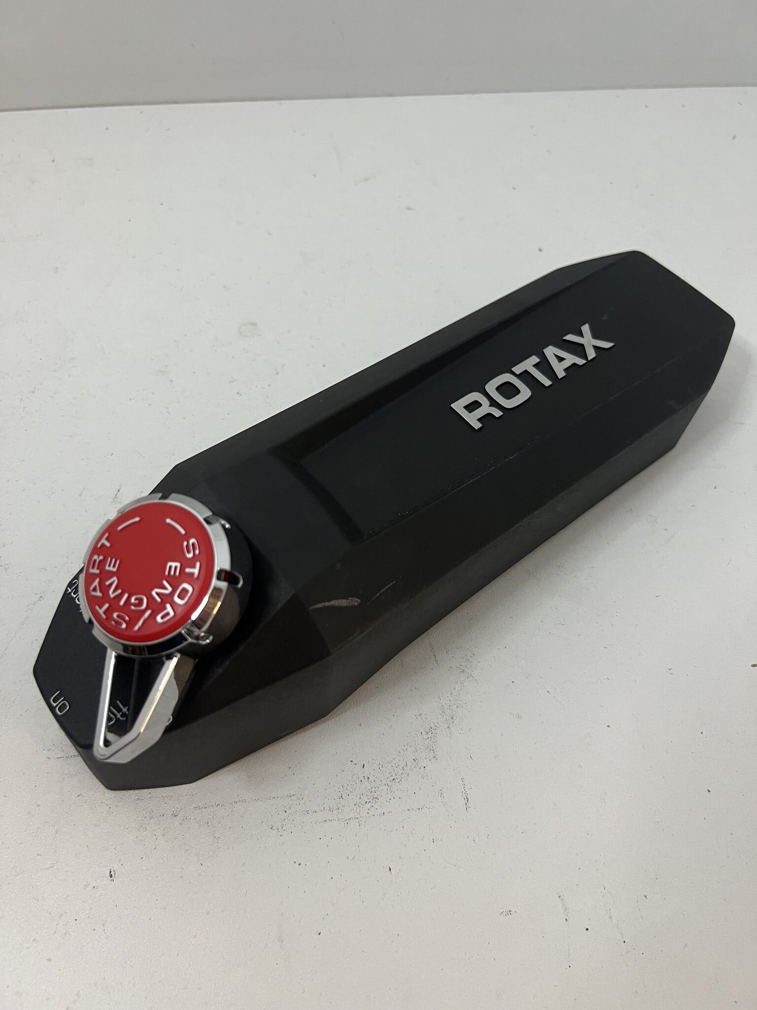 Rotax MAX EVO 1 startschakelaar + deksel accubak - KartKings