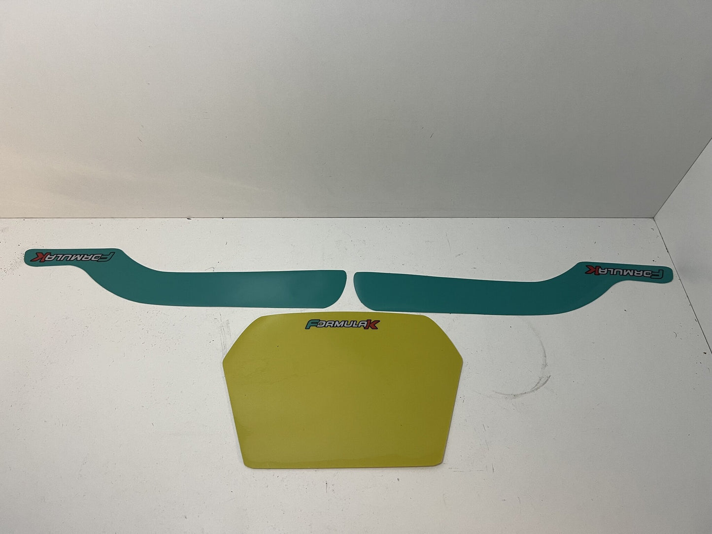 Formula K KG C3 achterbumper sticker